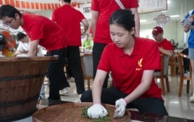 广东工程职业技术学院师生开展“红色火炬工程 ” --赓续红色血脉,感悟革命初心